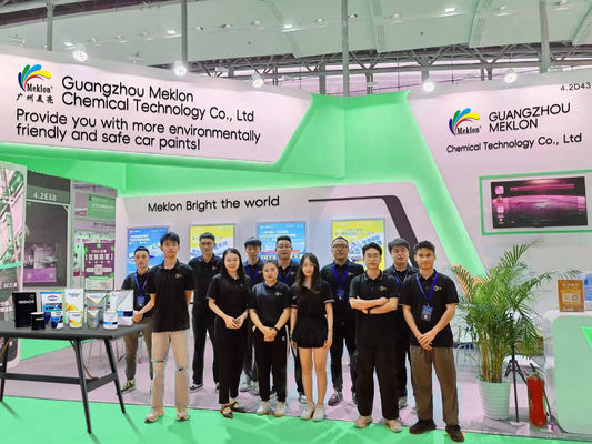 アフリカのお客様に人気の、耐久性のある多色オプションの自動車用塗料